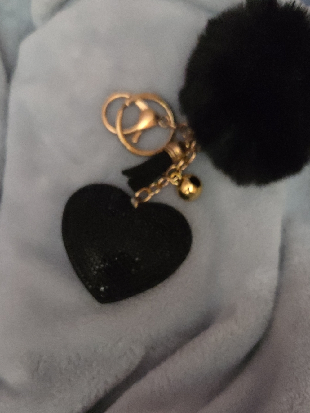 Keychain Black Heart Pom-Pom Charm - Gold Hardware NWOT